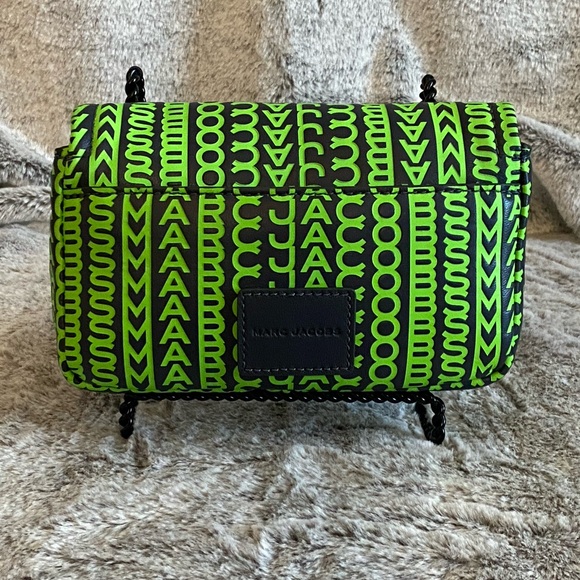 Marc Jacobs-Crossbody Bag (0201) - Picture 4 of 7